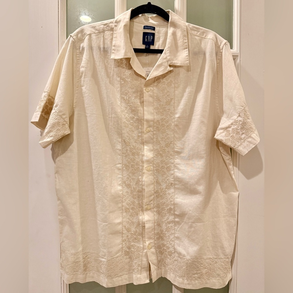 GAP Guayabera Linen-Blend Shirt